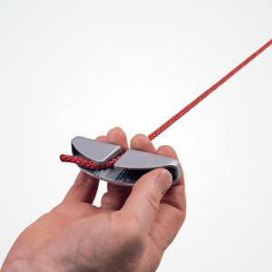Hold the Clamcleat® CL261 Power Grip 1 like this when pulling small ropes.