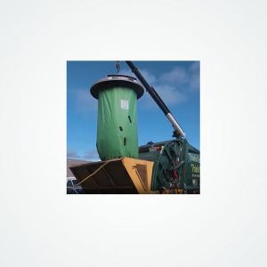 Bag with Clamcleat® CL279 being emptied into a truck