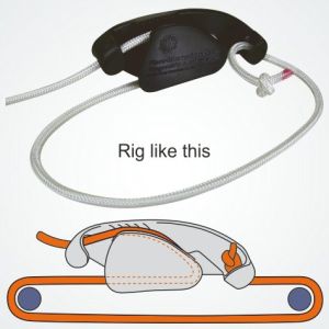 Clamcleat® CL719 is rigged in mid-air like this