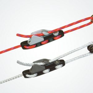 Clamcleat® CL827-17 - Larger Aero cleats with alloy hook-in fairlead