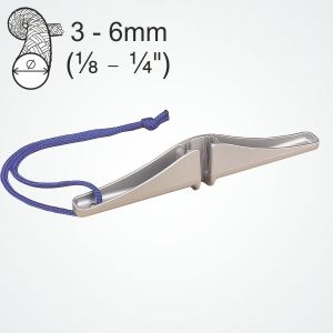 Two handed Clamcleat® CL262 Power Grip 2 for tensioning 3-6mm ropes.